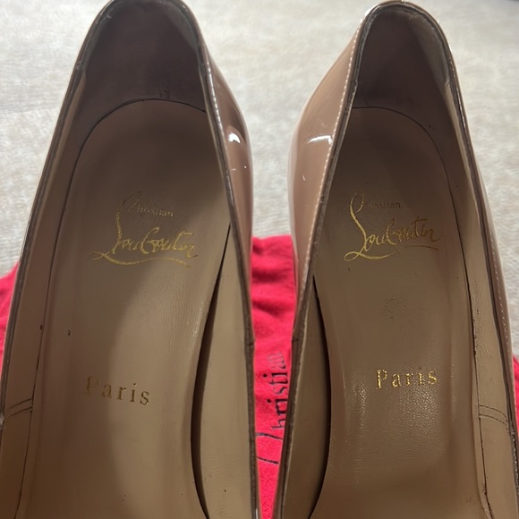 Christian Louboutin Bianca Platform Red Sole Pump, Nude Patent Leather - Picture 6 of 7